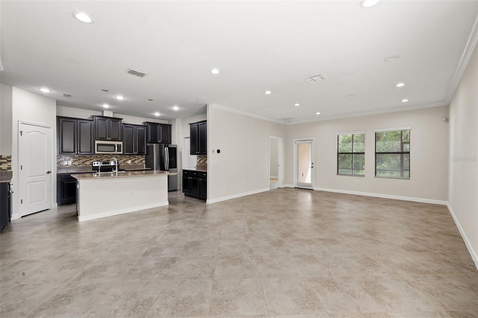 19476 PADDOCK VIEW DR, TAMPA, FL, 33647