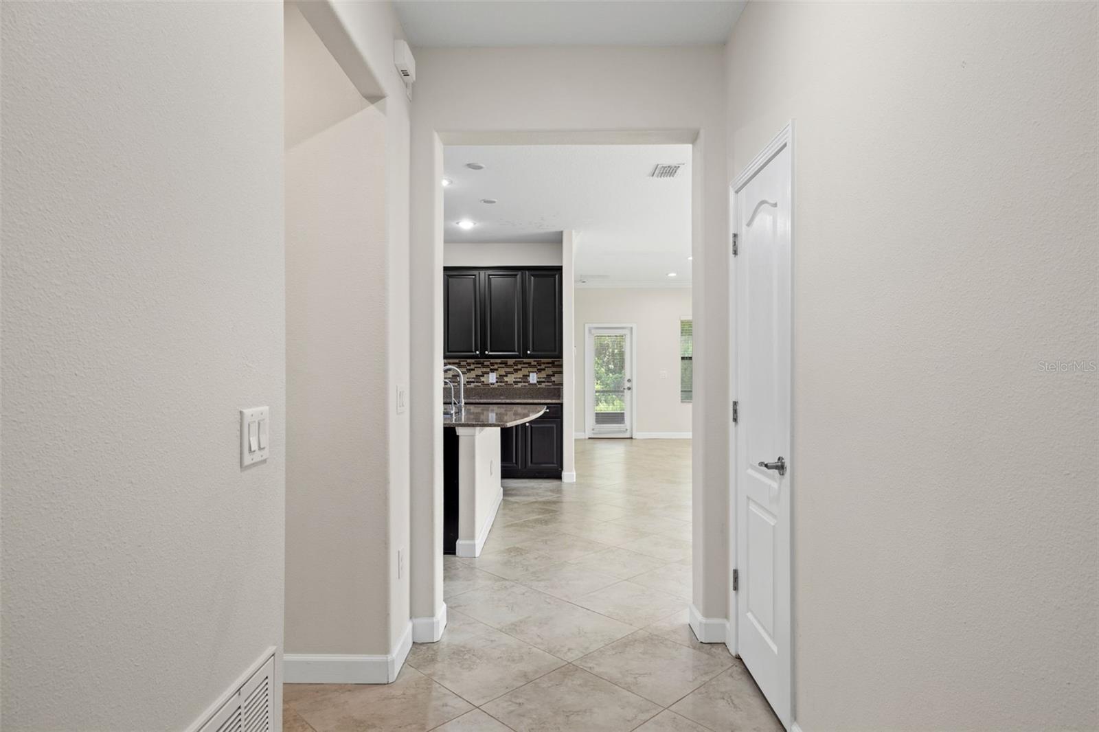 19476 PADDOCK VIEW DR, TAMPA, FL, 33647