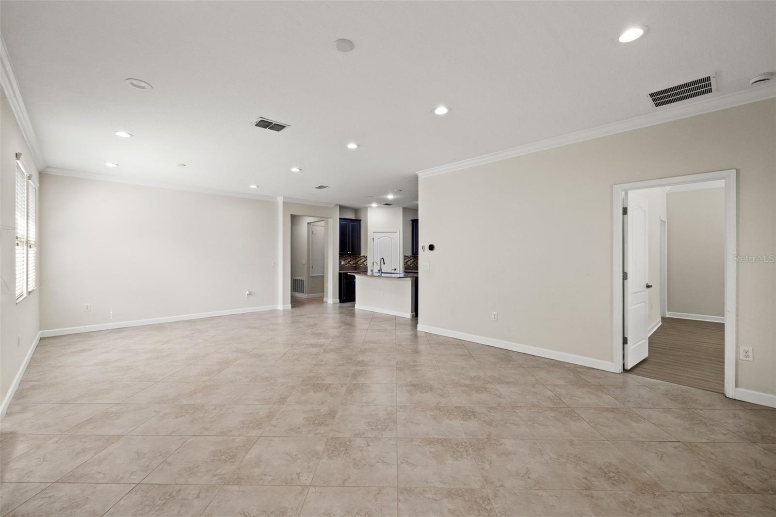 19476 PADDOCK VIEW DR, TAMPA, FL, 33647