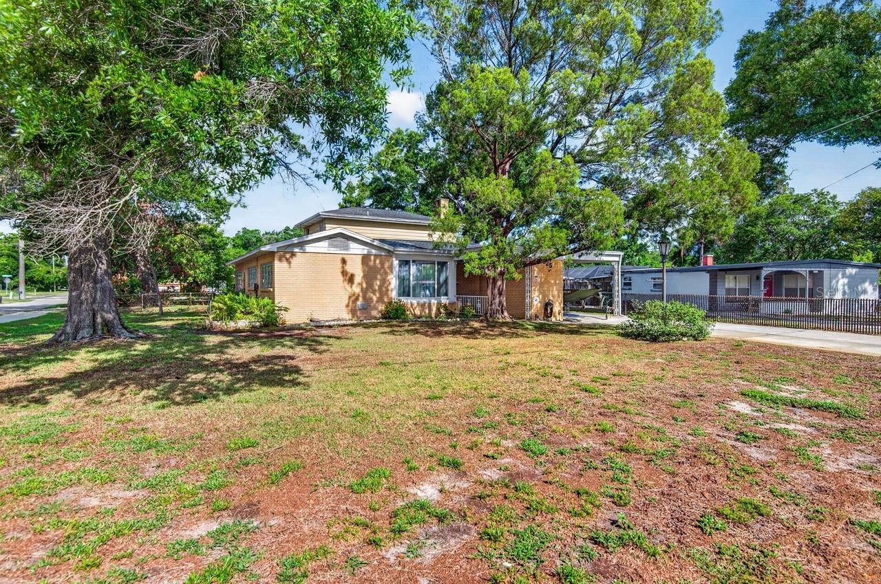 825 W WHATLEY PL, TAMPA, FL, 33604