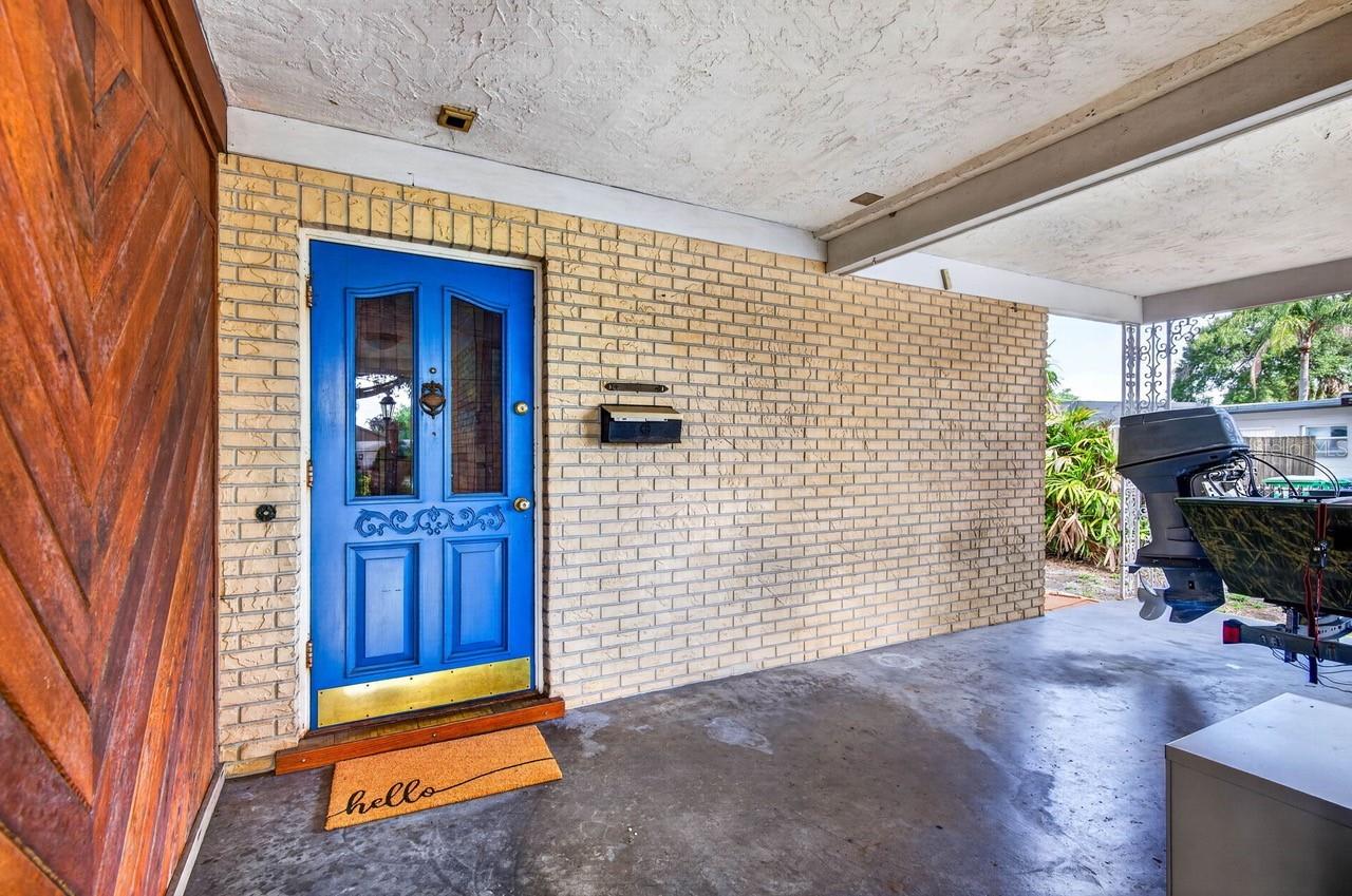 825 W WHATLEY PL, TAMPA, FL, 33604