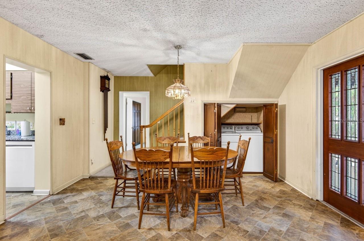 825 W WHATLEY PL, TAMPA, FL, 33604
