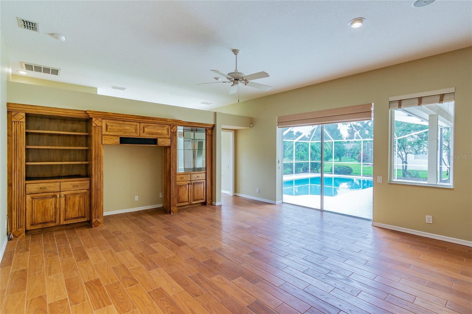 10559 GREENCREST DR, TAMPA, FL, 33626