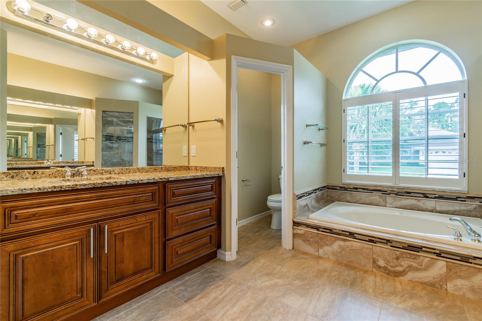10559 GREENCREST DR, TAMPA, FL, 33626