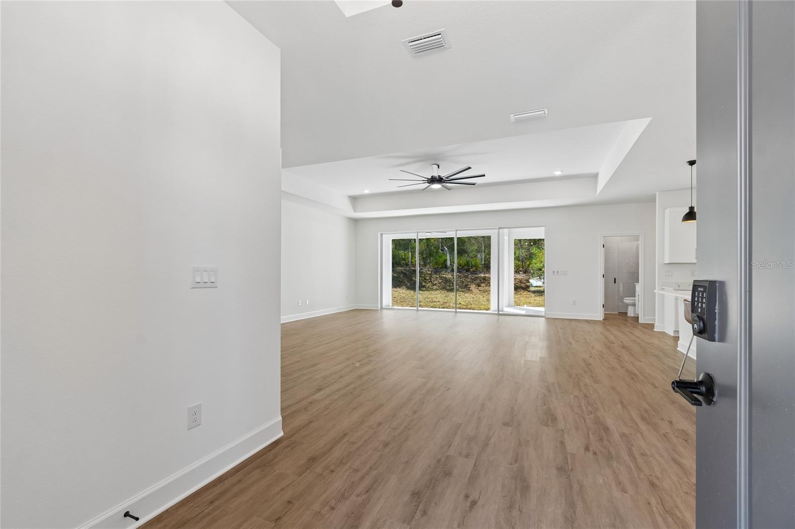 11248 FLOCK AVE, WEEKI WACHEE, FL, 34613