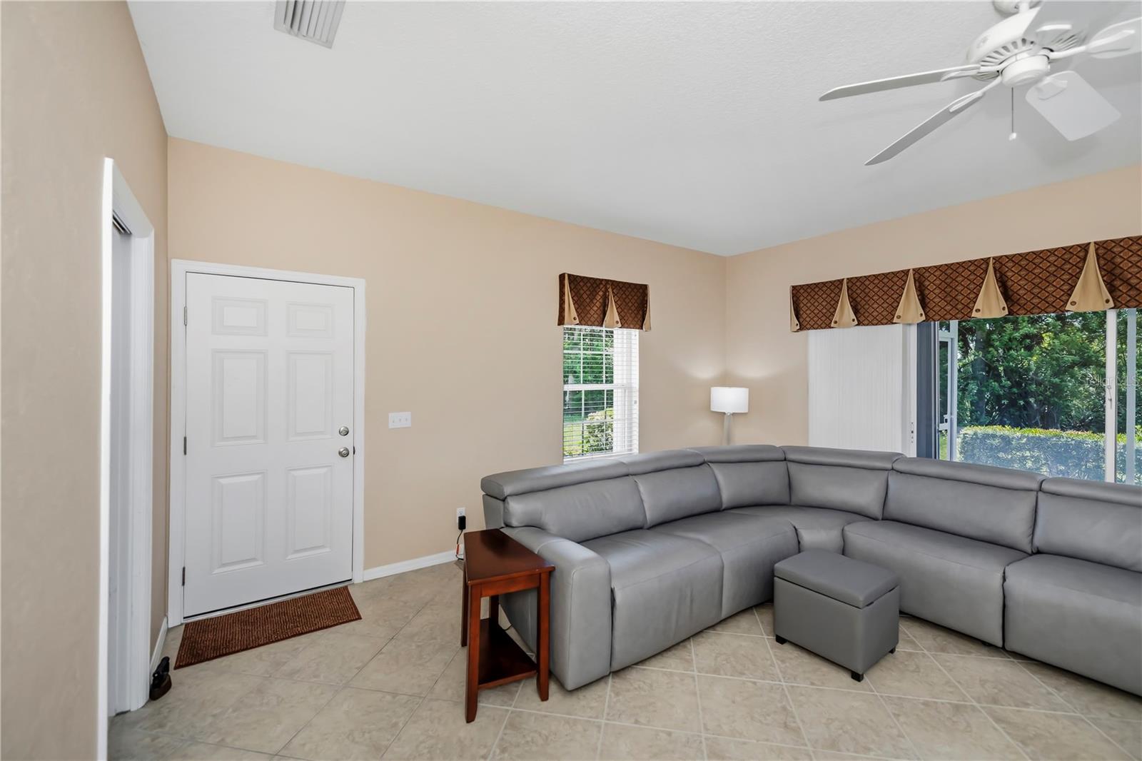 1445 RED OAK LN, PORT CHARLOTTE, FL, 33948