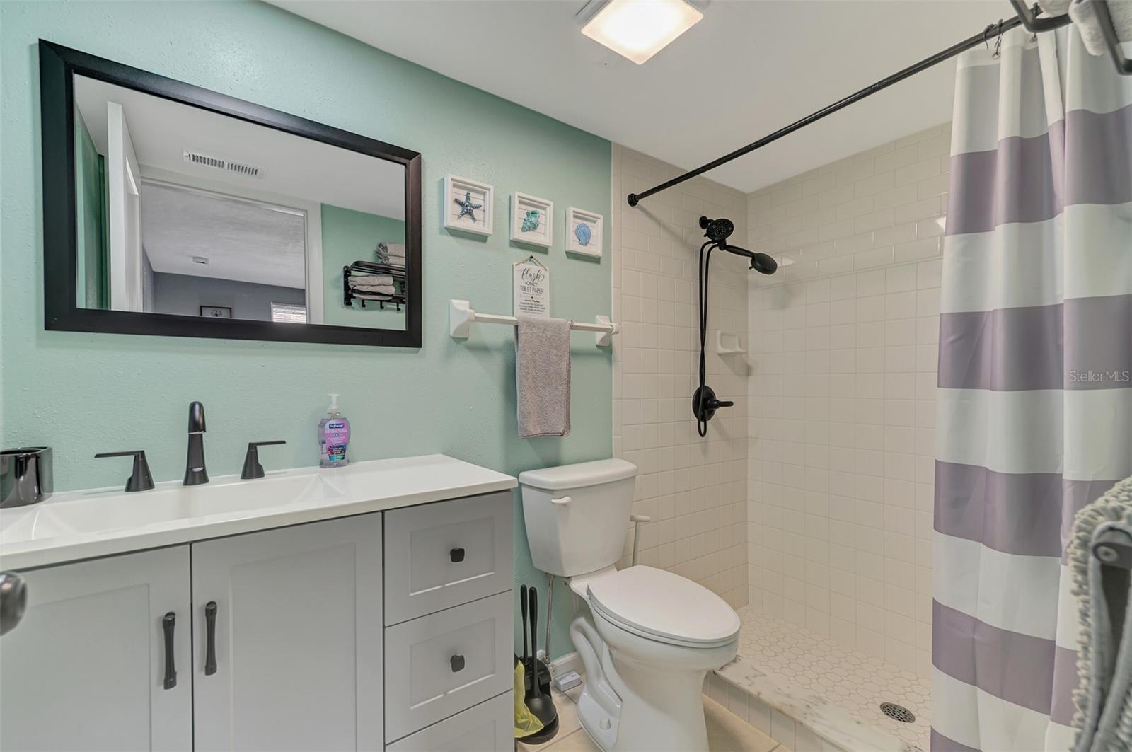 361 FALKLAND RD, VENICE, FL, 34293