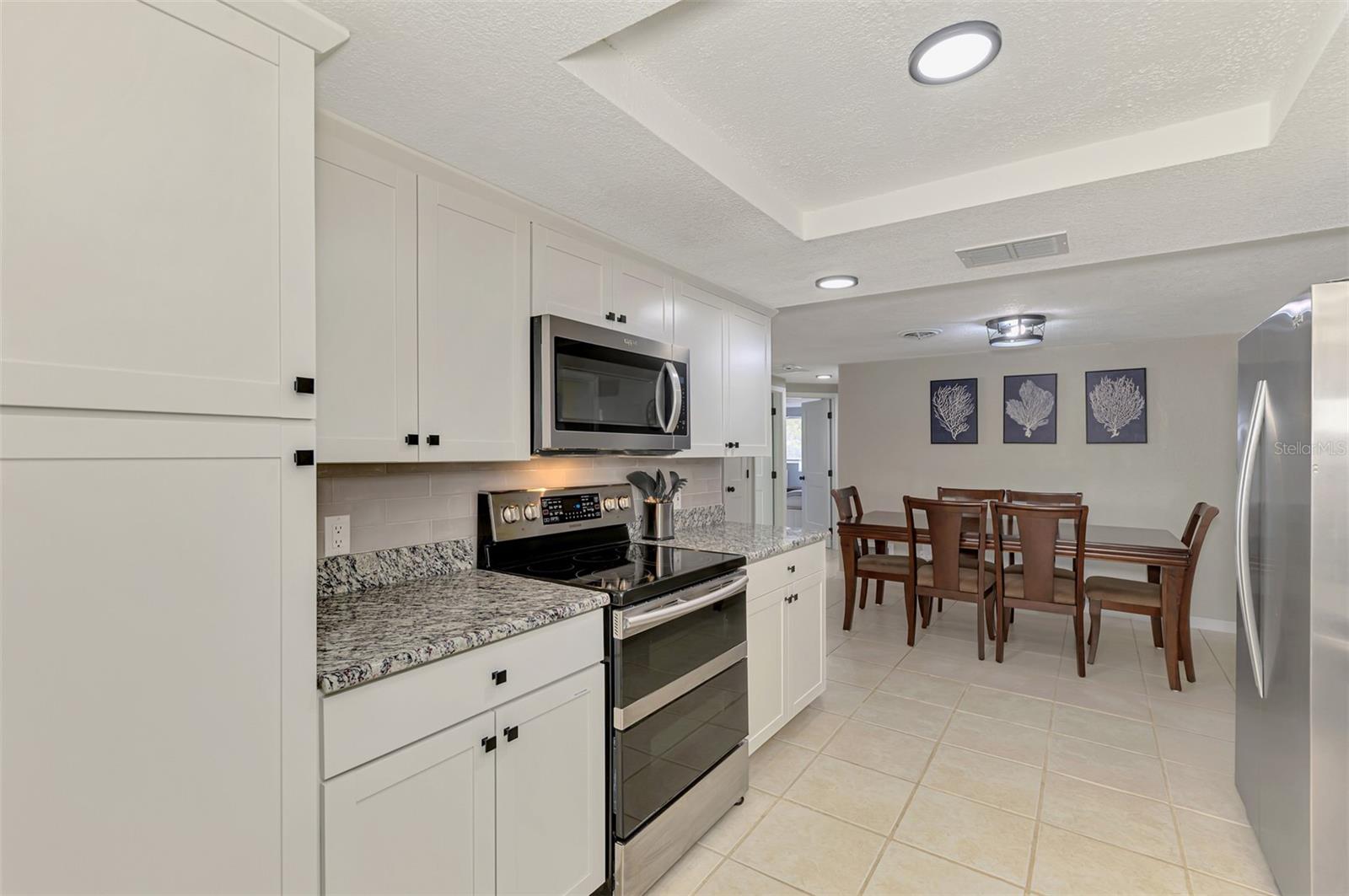 361 FALKLAND RD, VENICE, FL, 34293