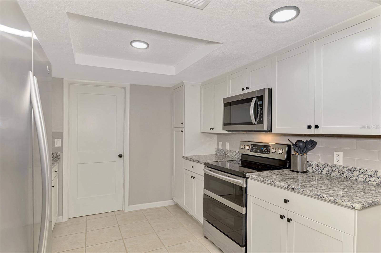 361 FALKLAND RD, VENICE, FL, 34293
