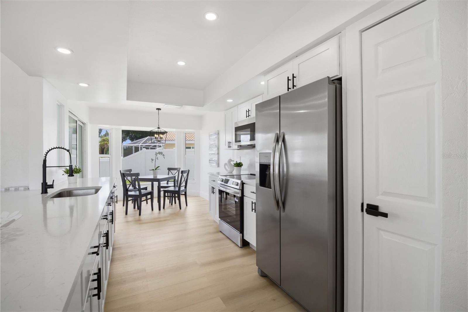 3535 VILLAGE GREEN DR, SARASOTA, FL, 34239