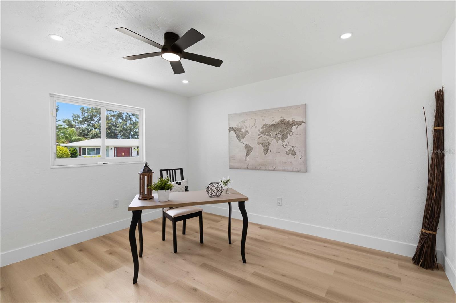 3535 VILLAGE GREEN DR, SARASOTA, FL, 34239