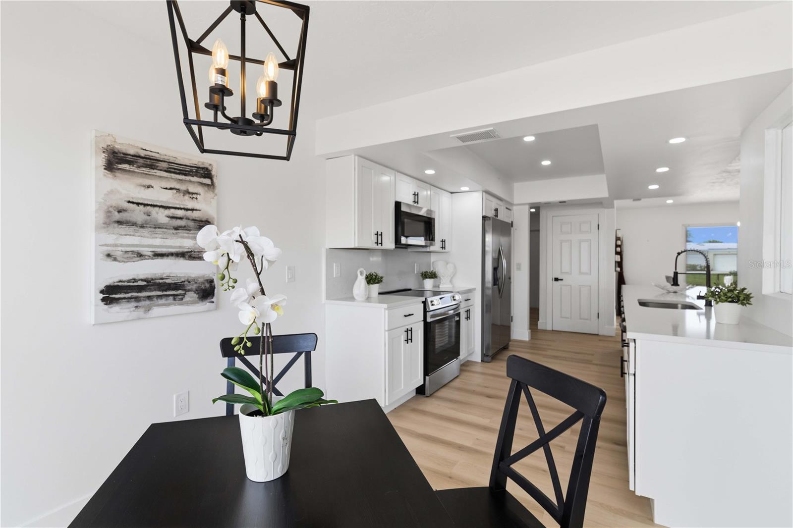 3535 VILLAGE GREEN DR, SARASOTA, FL, 34239