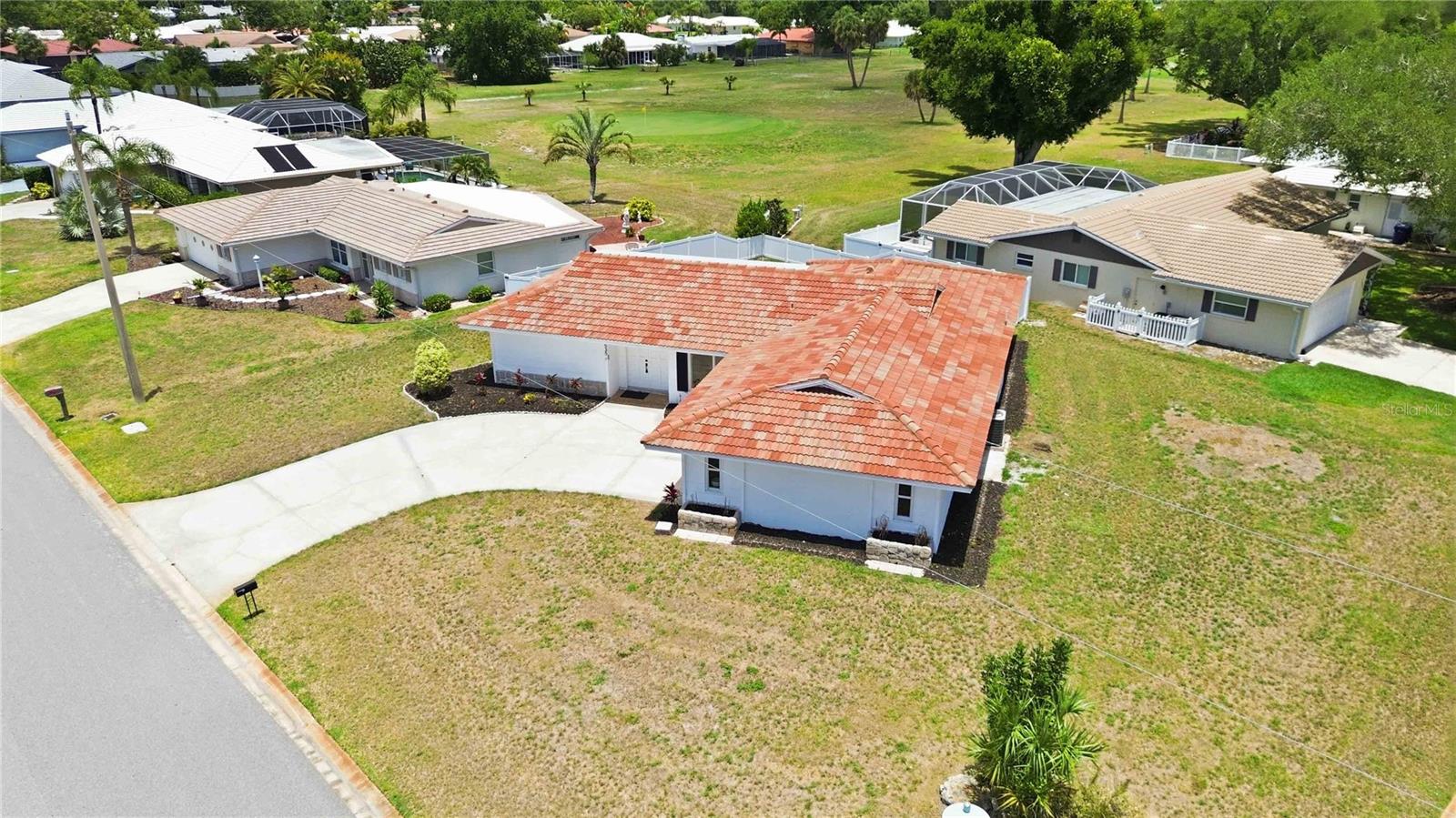 3535 VILLAGE GREEN DR, SARASOTA, FL, 34239