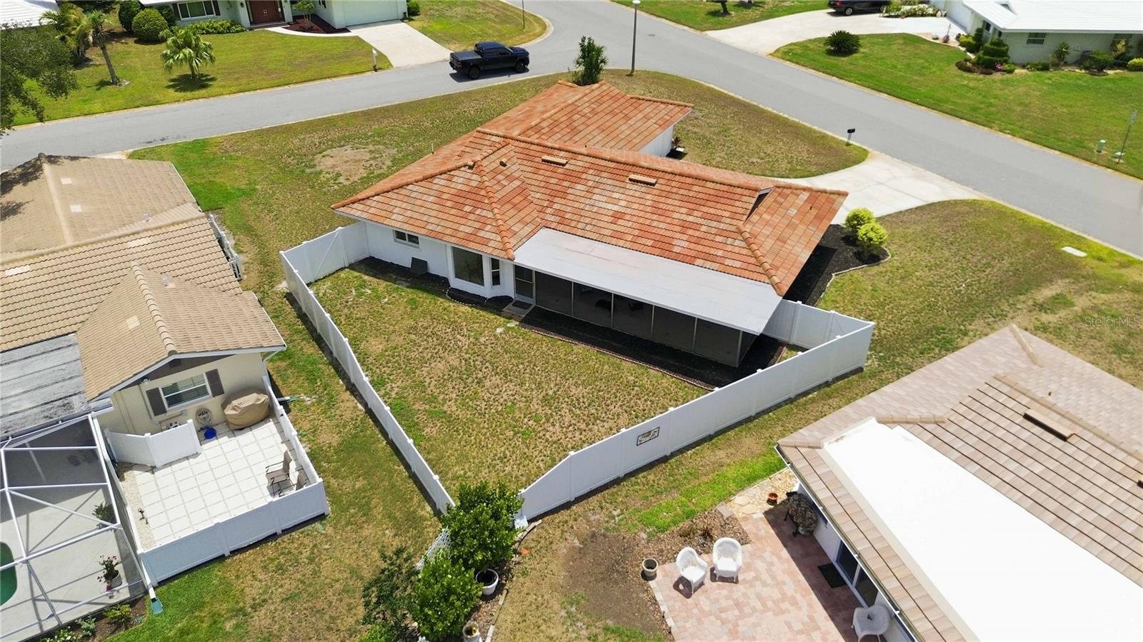 3535 VILLAGE GREEN DR, SARASOTA, FL, 34239