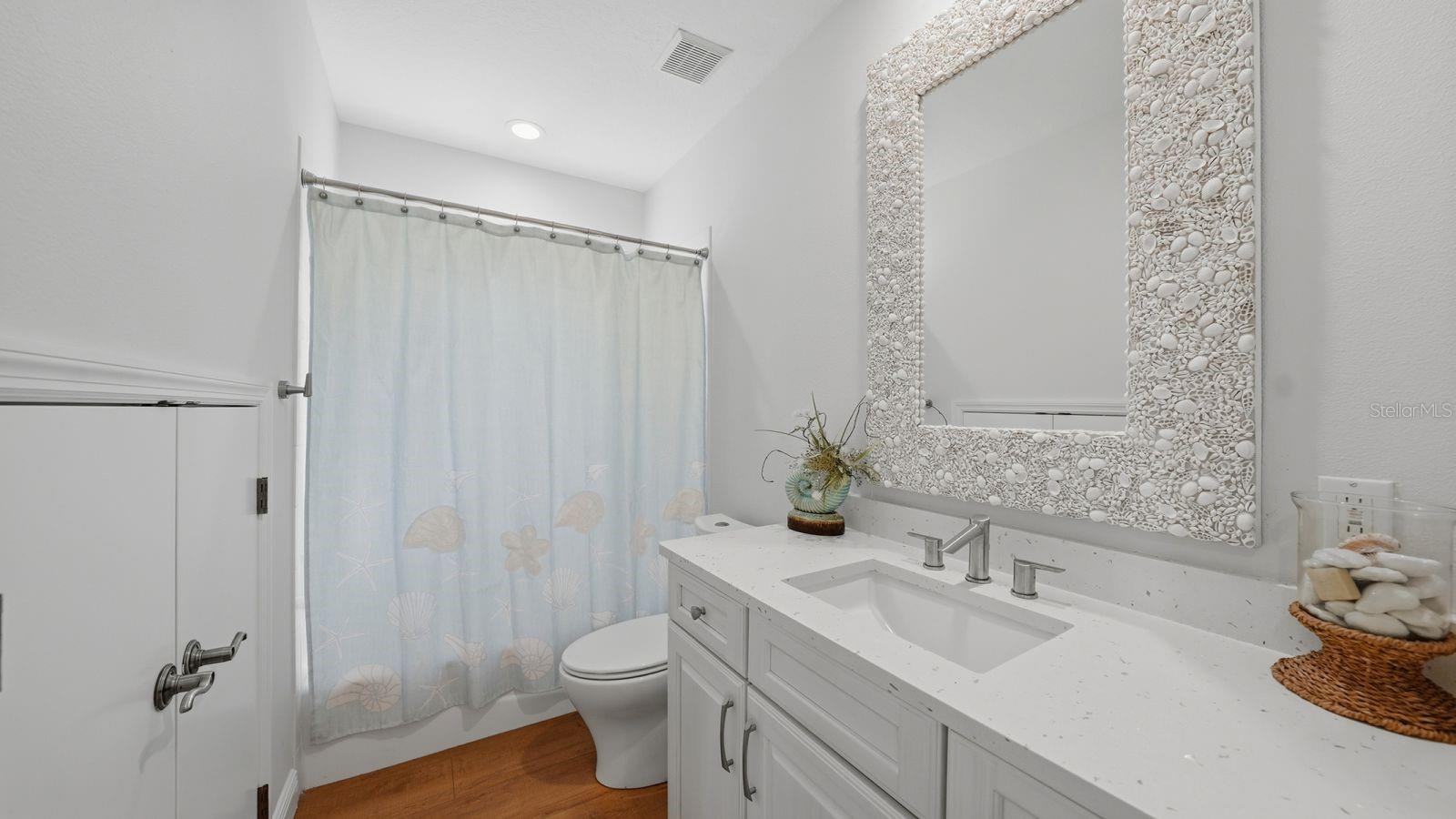 523 JUAN ANASCO DR, LONGBOAT KEY, FL, 34228