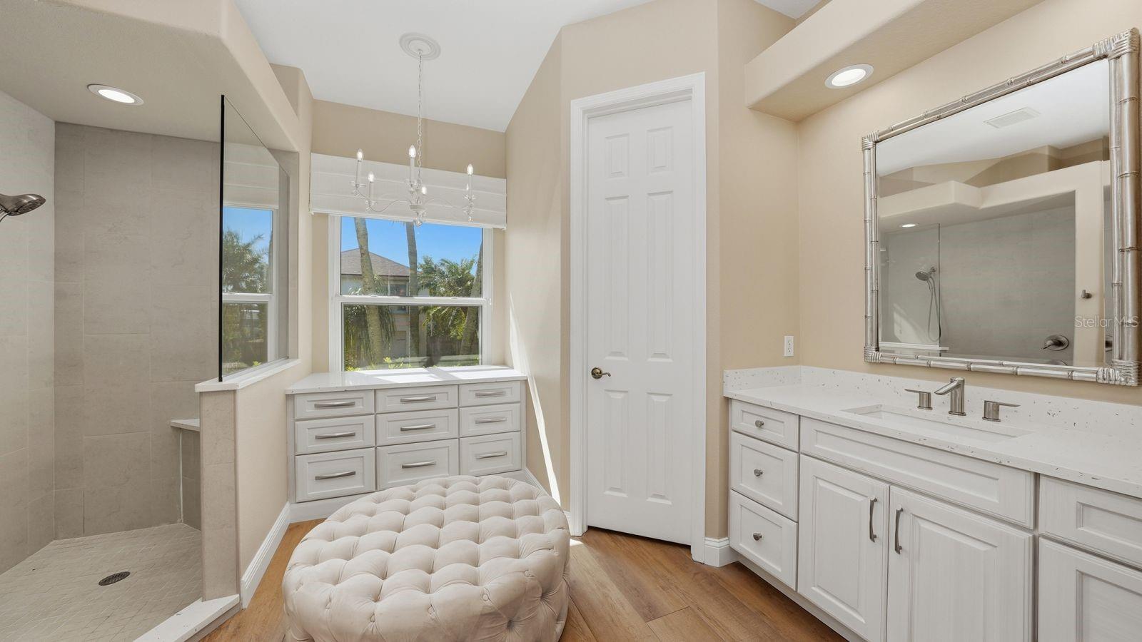523 JUAN ANASCO DR, LONGBOAT KEY, FL, 34228