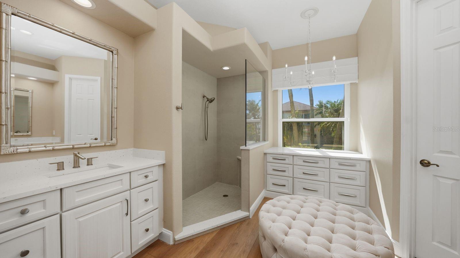 523 JUAN ANASCO DR, LONGBOAT KEY, FL, 34228