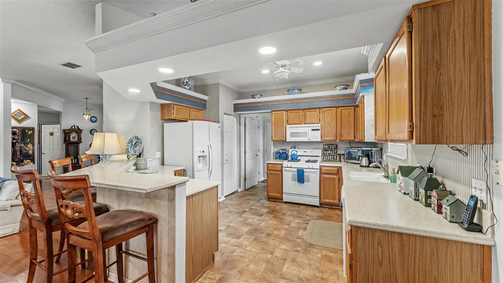 6257 SILVER LAKES DR W, LAKELAND, FL, 33810