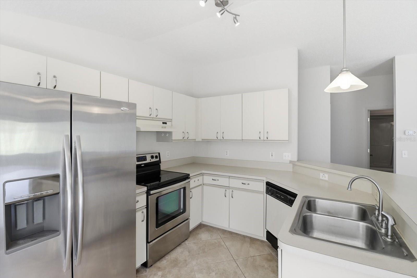 826 W COCKATIEL LOOP, HERNANDO, FL, 34442