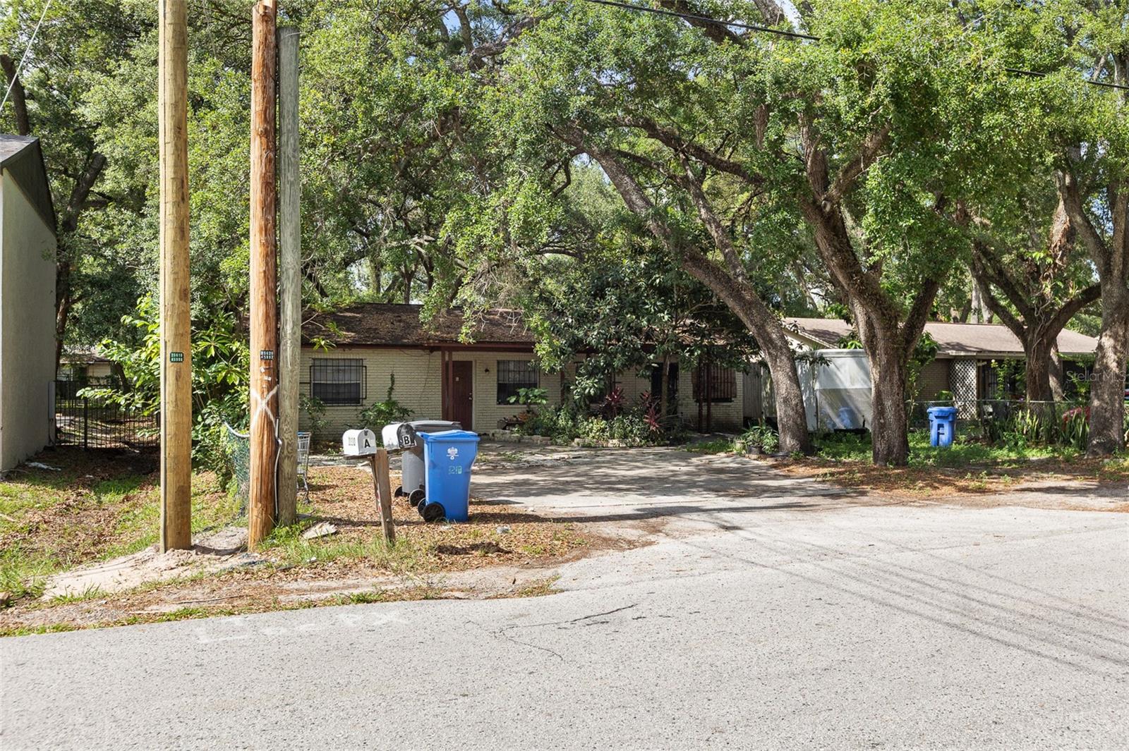 1210 E 140TH AVE, TAMPA, FL, 33613
