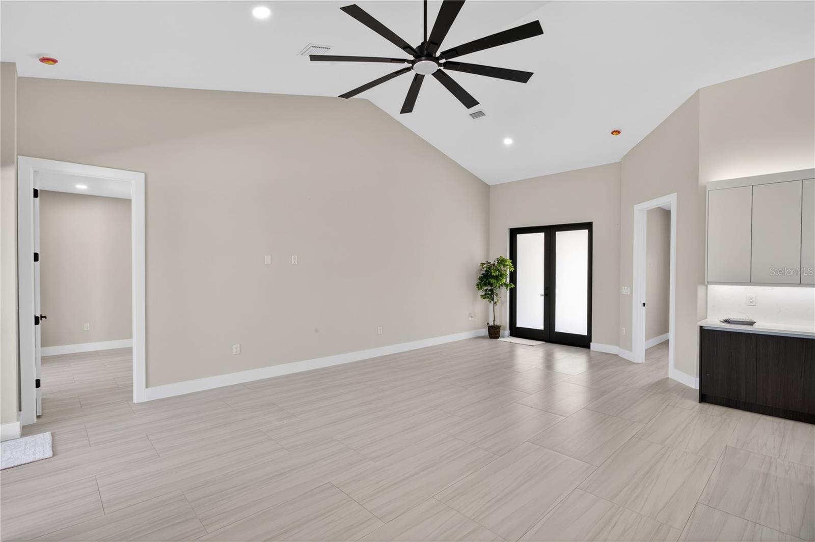 819 SW 16TH TER, CAPE CORAL, FL, 33991