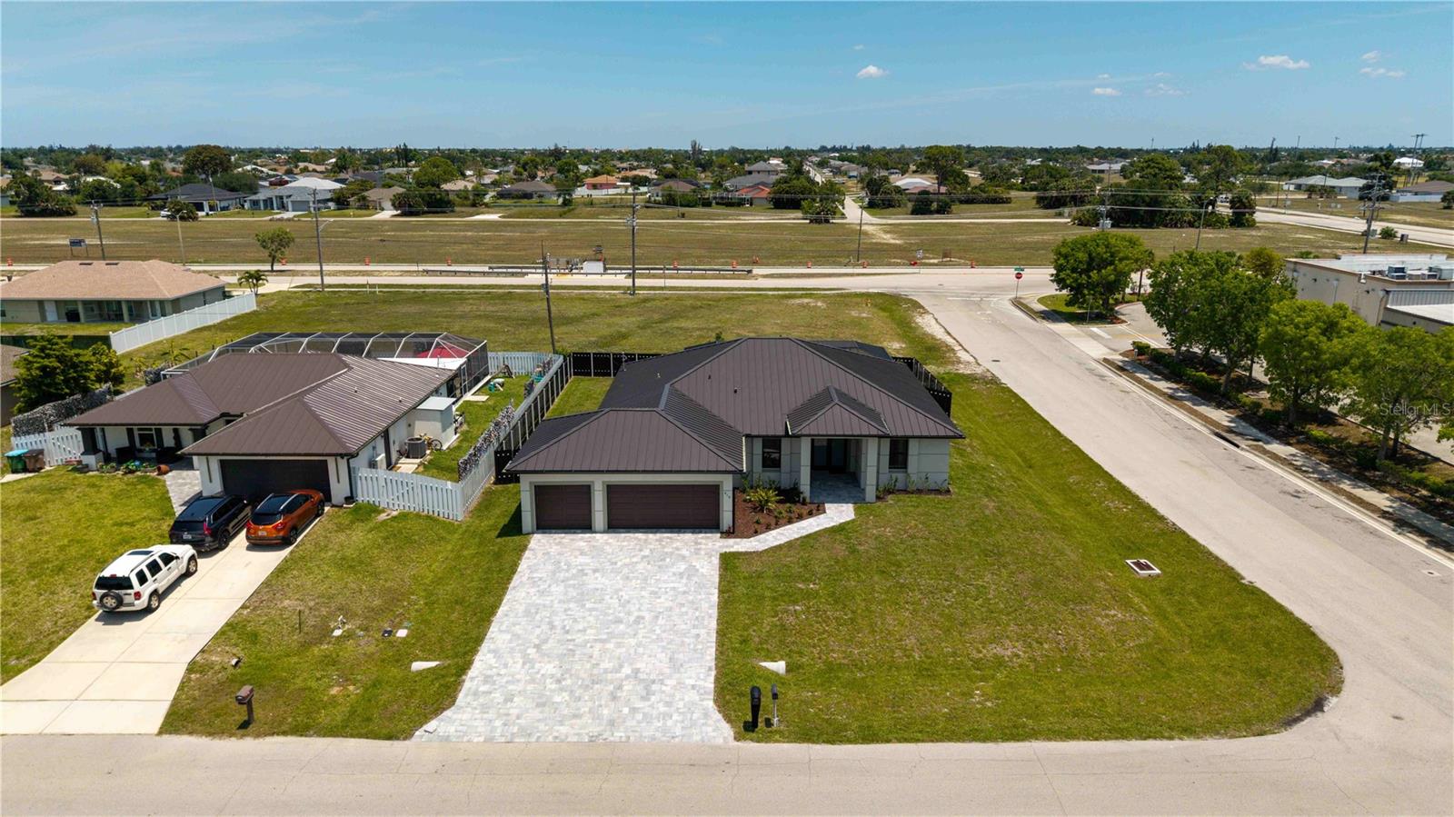 819 SW 16TH TER, CAPE CORAL, FL, 33991