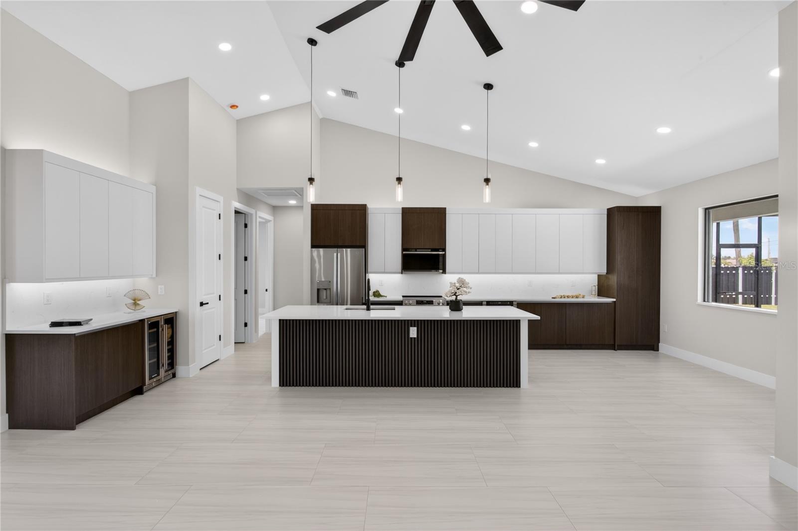 819 SW 16TH TER, CAPE CORAL, FL, 33991