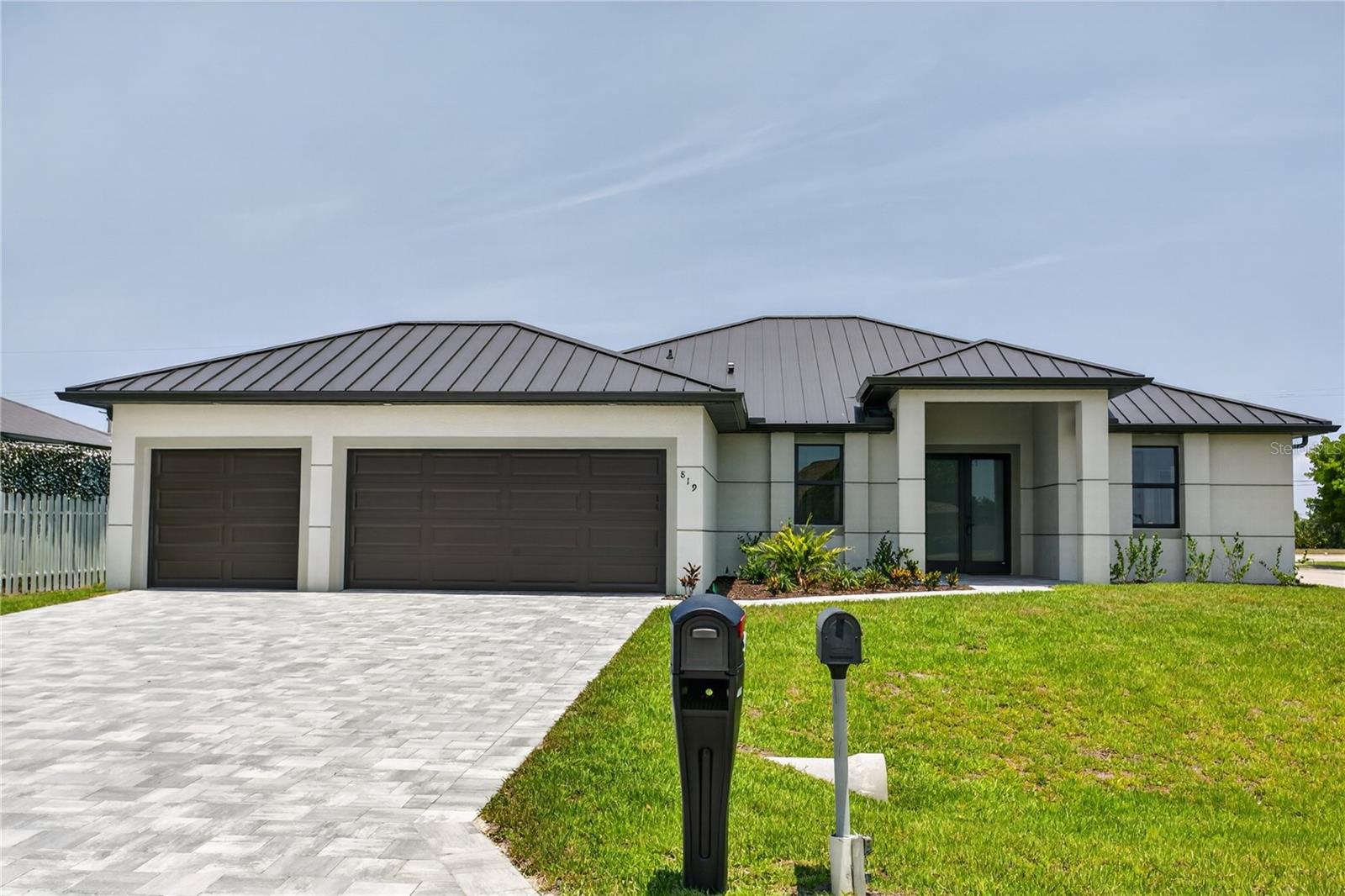 819 SW 16TH TER, CAPE CORAL, FL, 33991