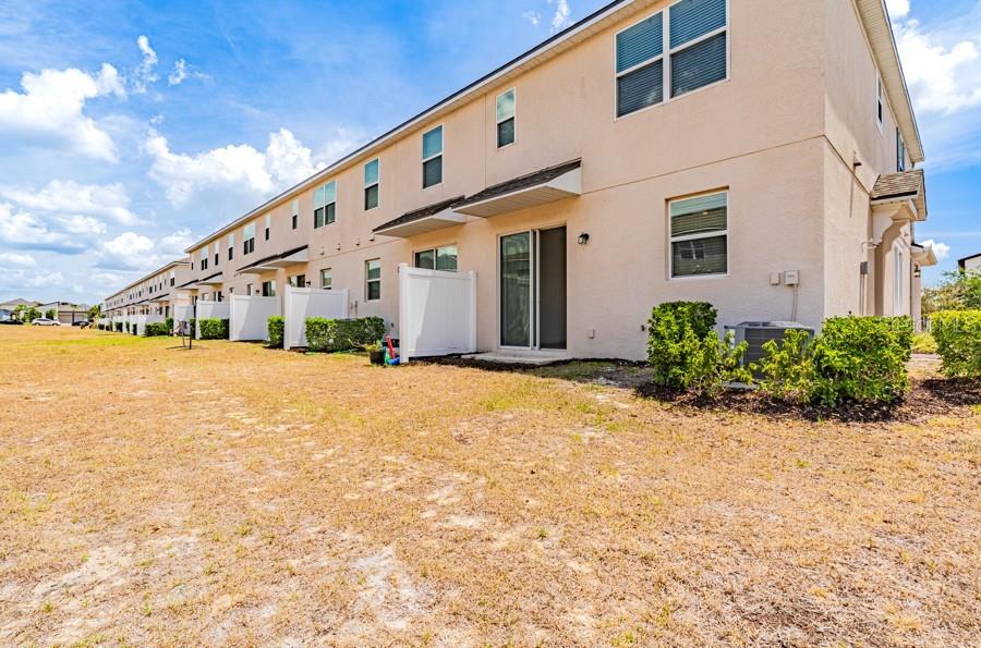1124 LAKESHORE BREEZE PL, KISSIMMEE, FL, 34747