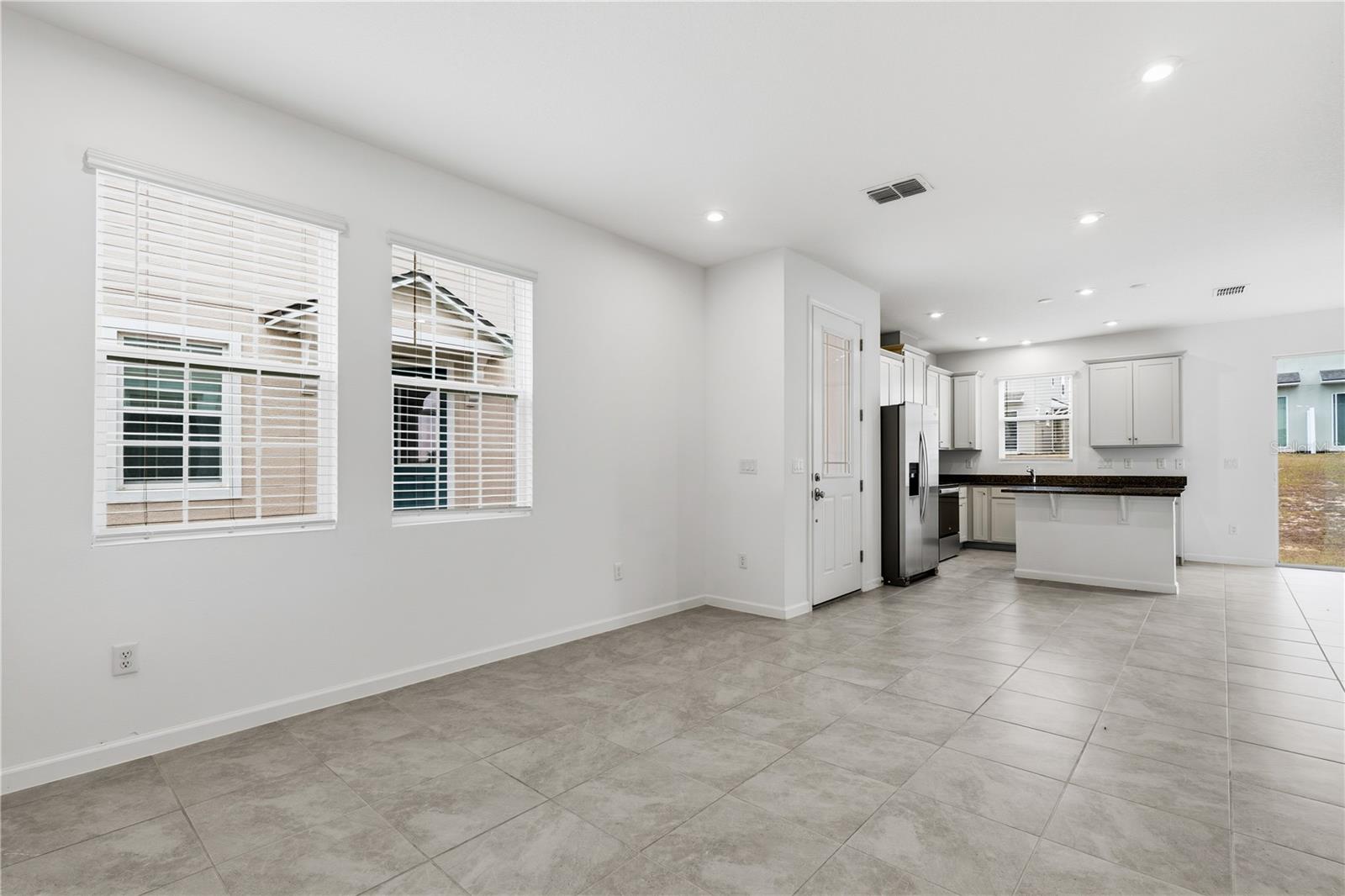 1124 LAKESHORE BREEZE PL, KISSIMMEE, FL, 34747
