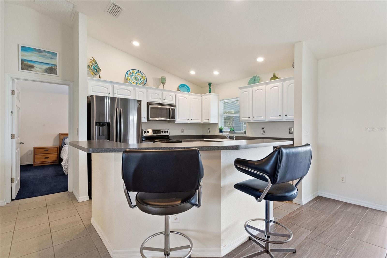 6225 AMARYLLIS DR, INDIAN LAKE ESTATES, FL, 33855
