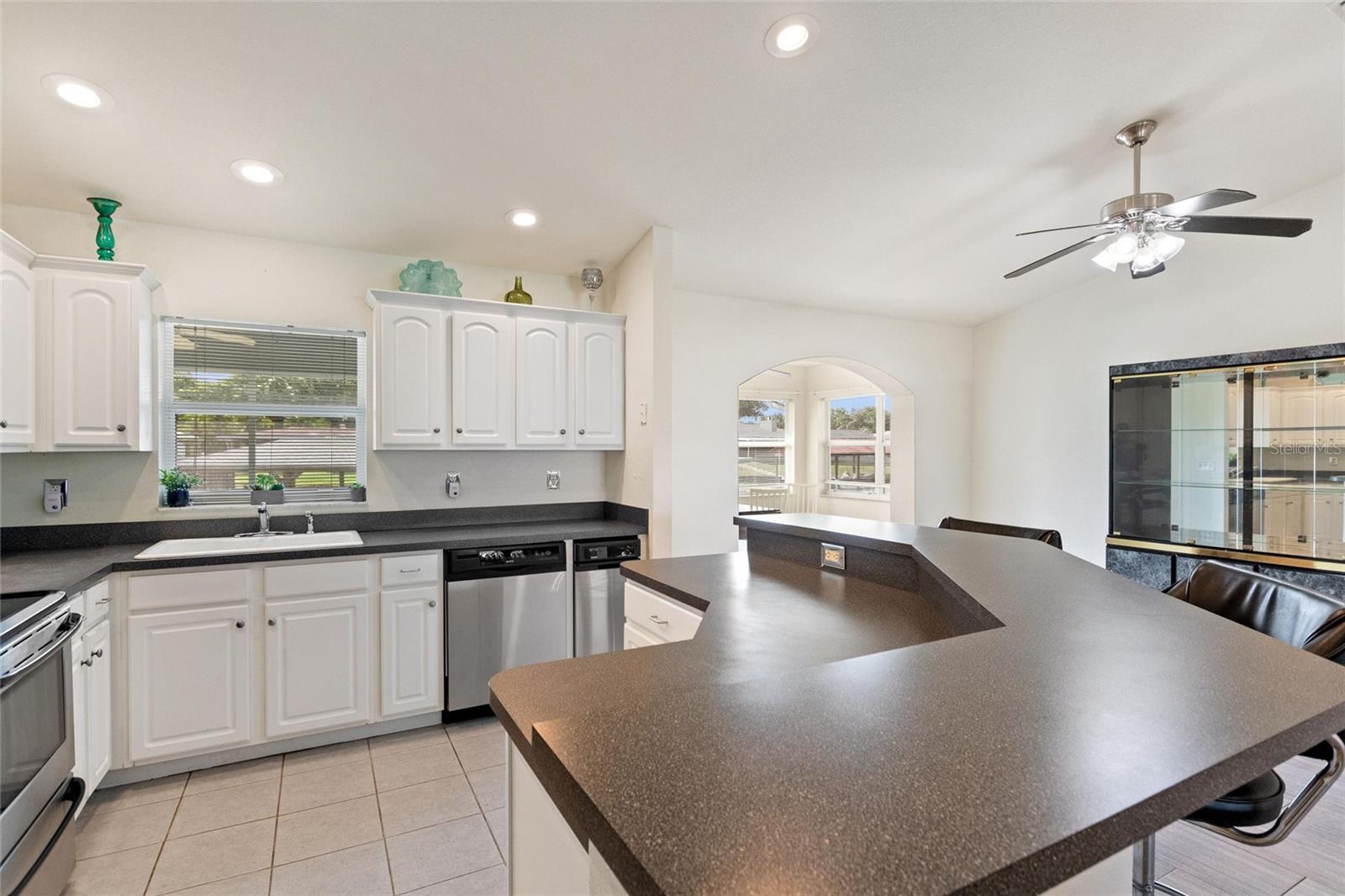 6225 AMARYLLIS DR, INDIAN LAKE ESTATES, FL, 33855