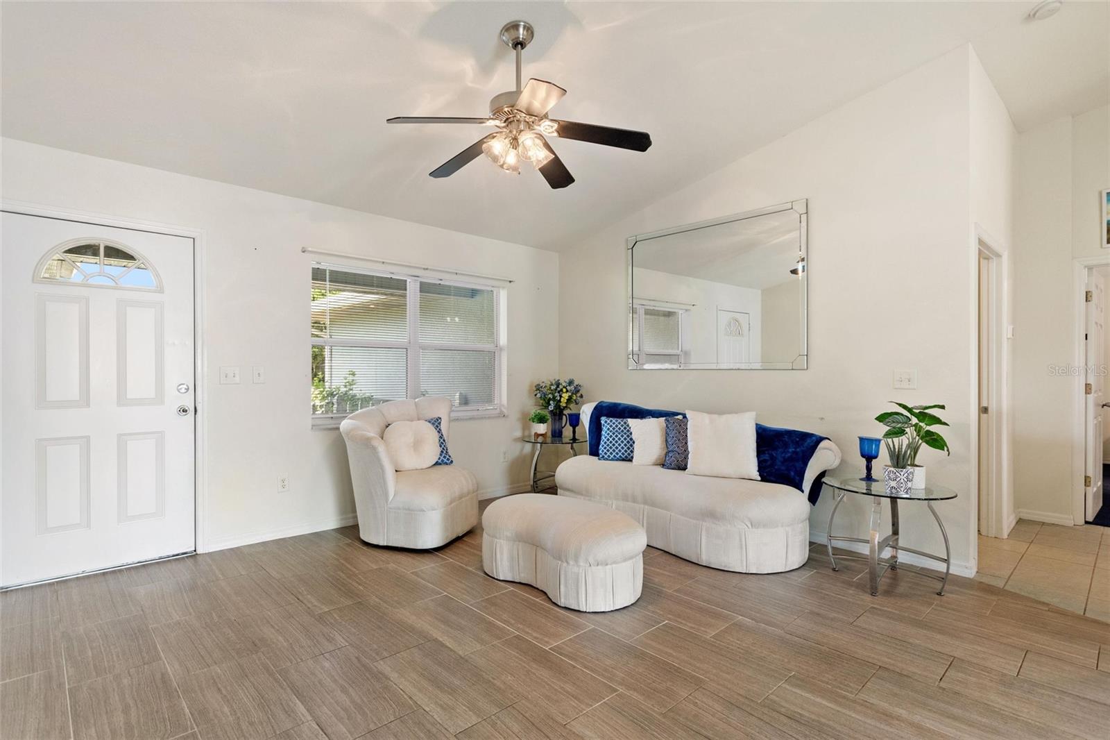 6225 AMARYLLIS DR, INDIAN LAKE ESTATES, FL, 33855