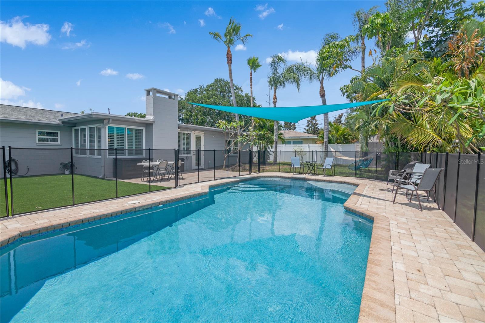 6567 HILLSIDE AVE, SEMINOLE, FL, 33772