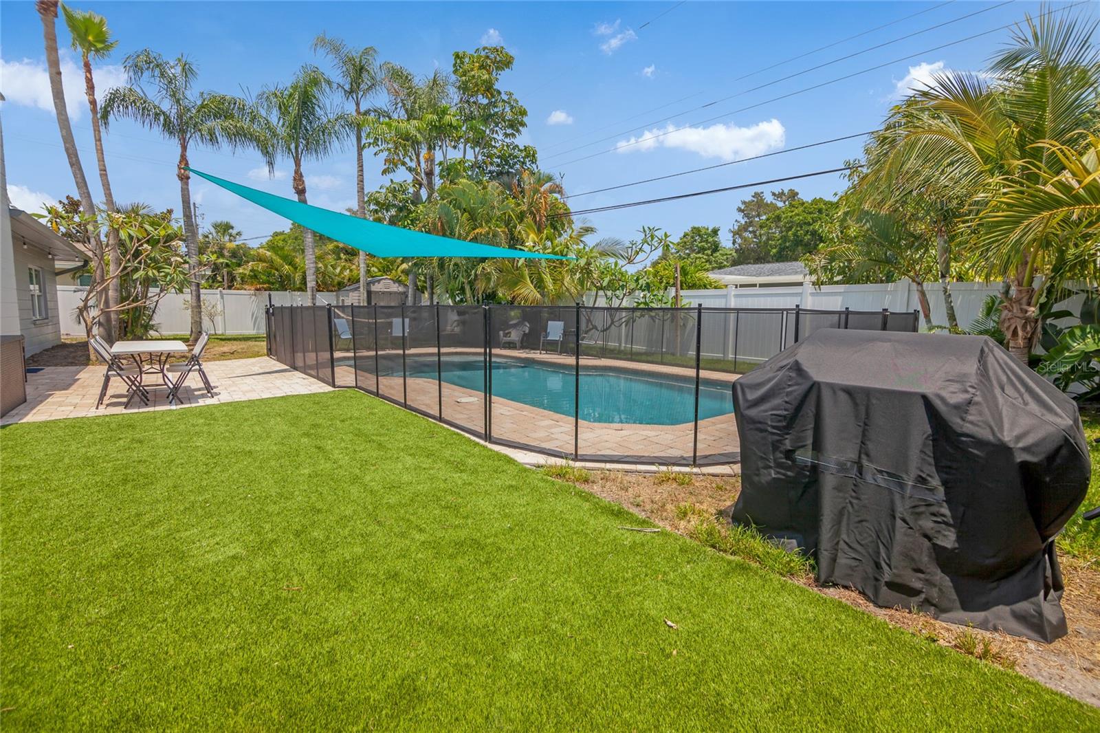 6567 HILLSIDE AVE, SEMINOLE, FL, 33772