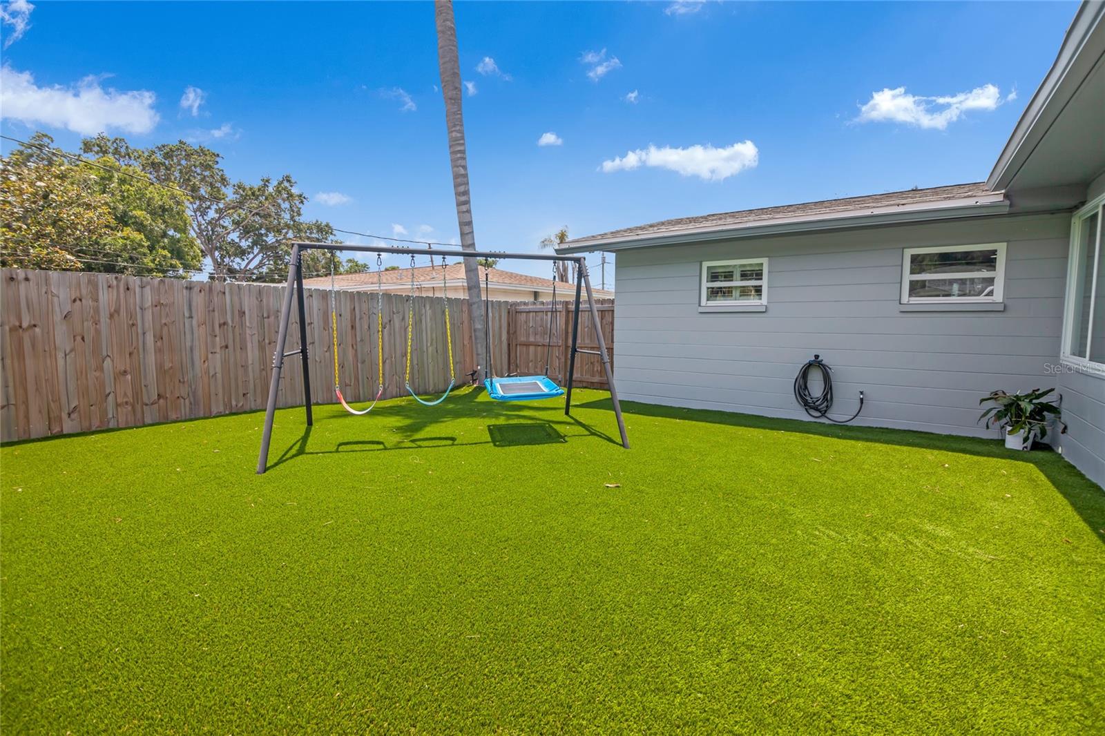 6567 HILLSIDE AVE, SEMINOLE, FL, 33772