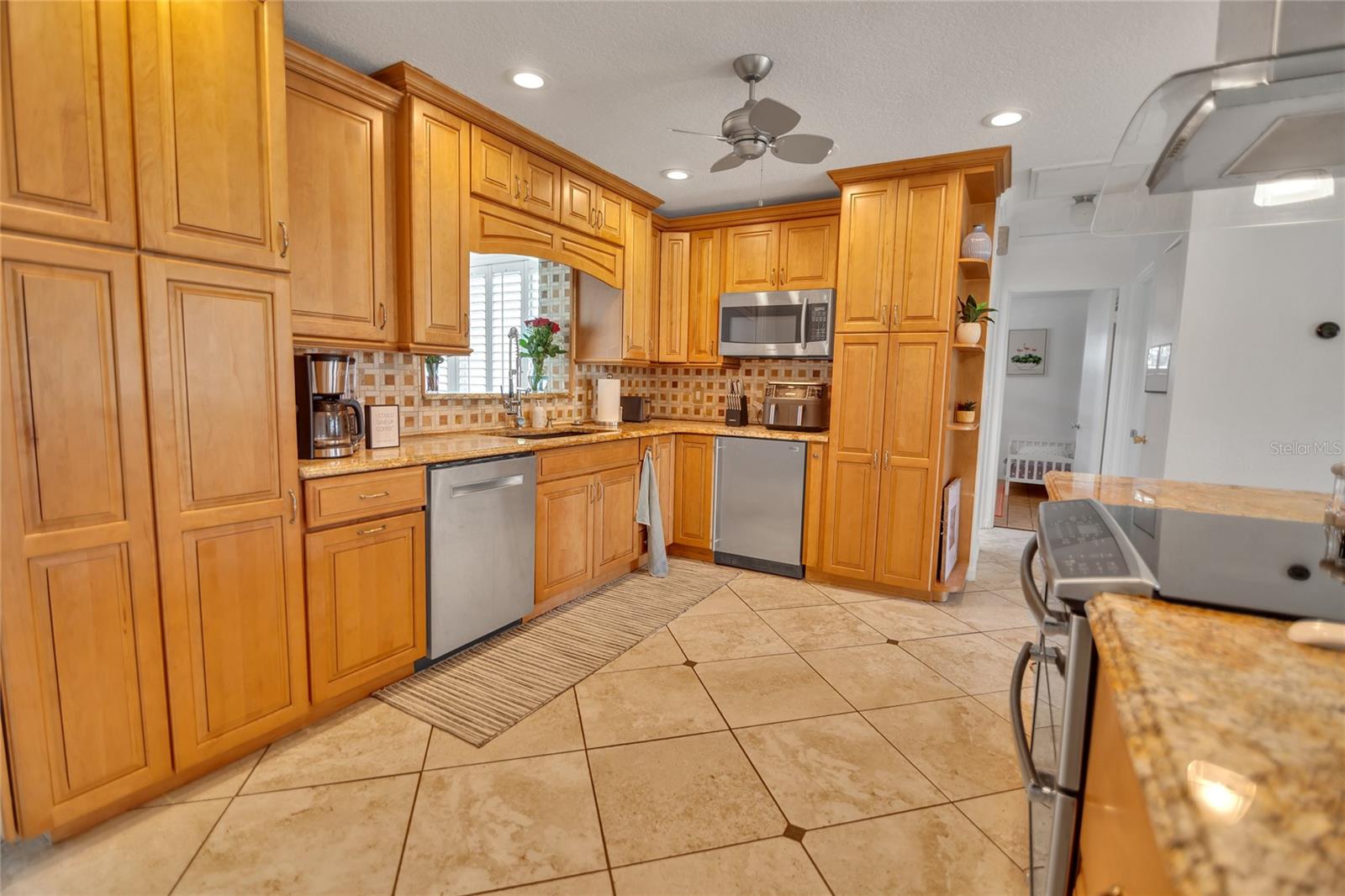 6567 HILLSIDE AVE, SEMINOLE, FL, 33772