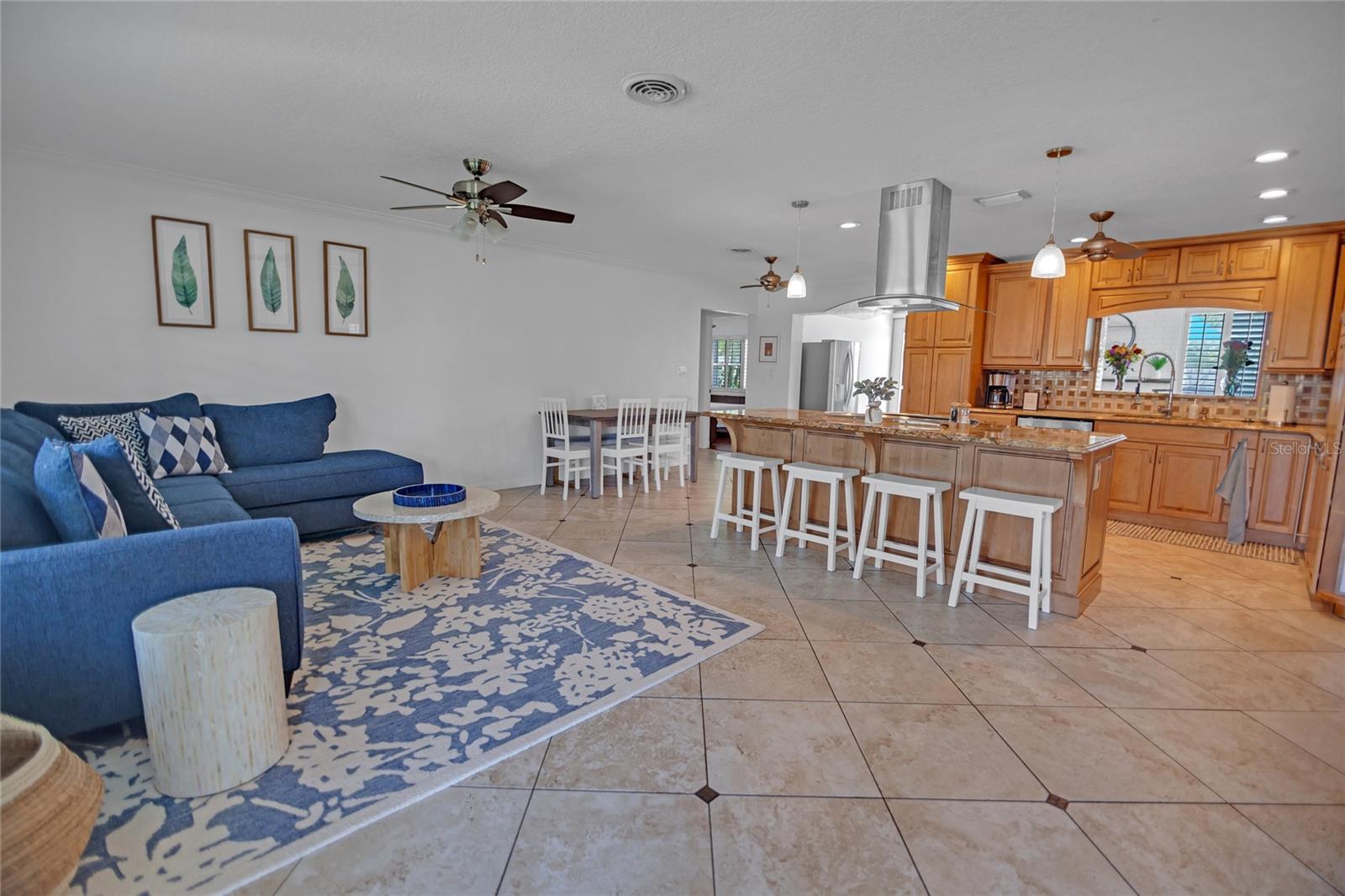 6567 HILLSIDE AVE, SEMINOLE, FL, 33772