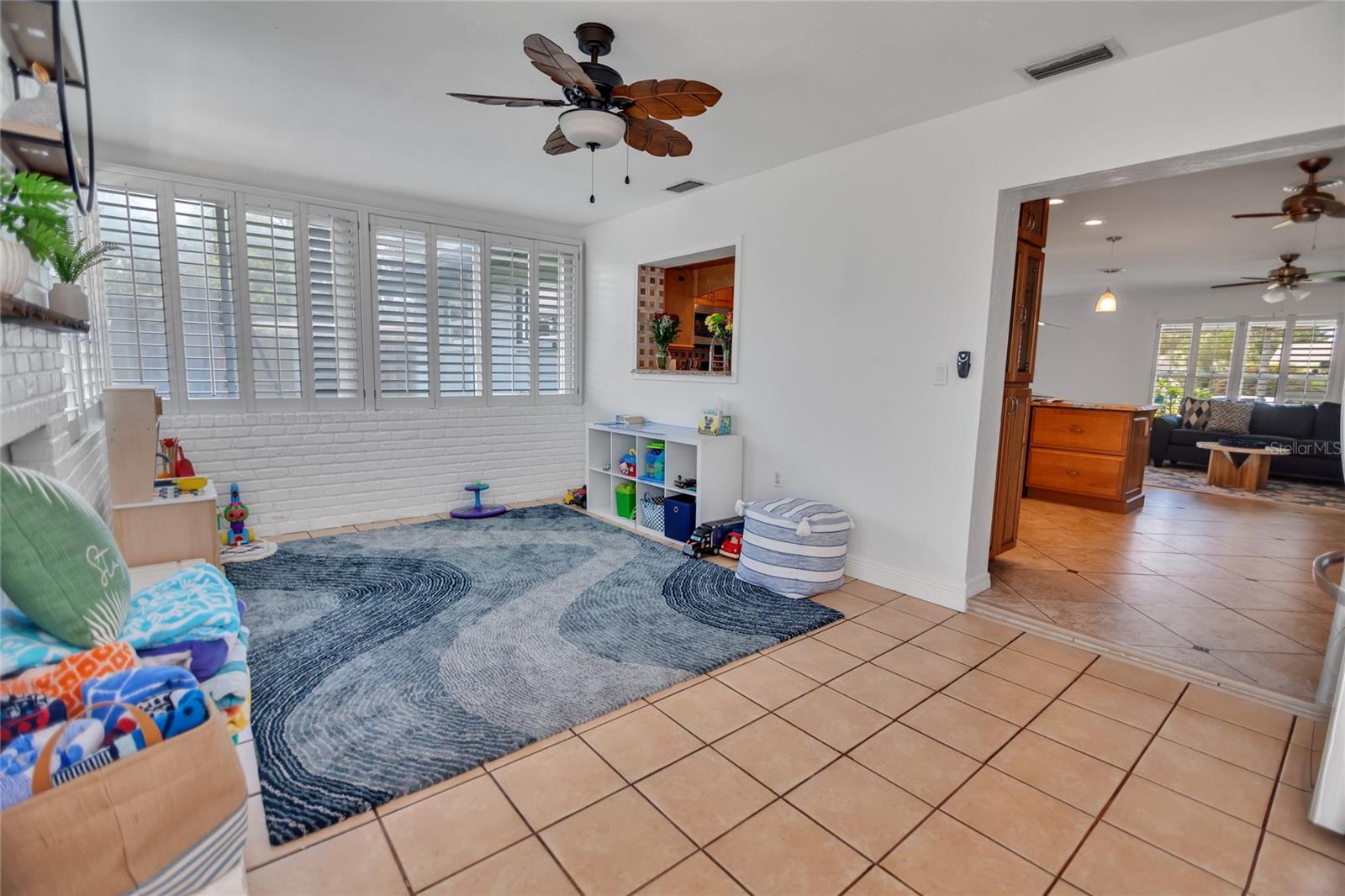 6567 HILLSIDE AVE, SEMINOLE, FL, 33772