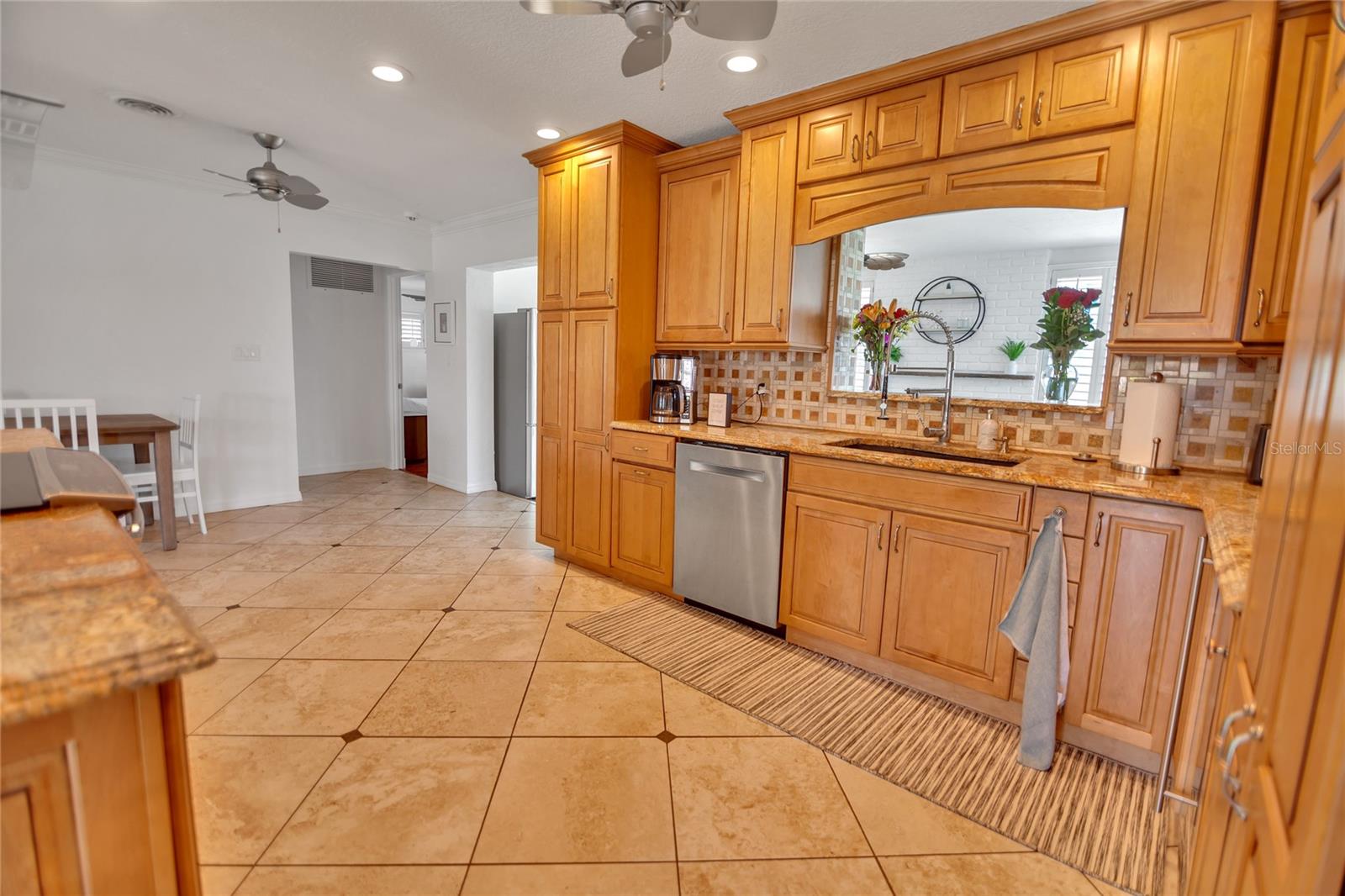 6567 HILLSIDE AVE, SEMINOLE, FL, 33772