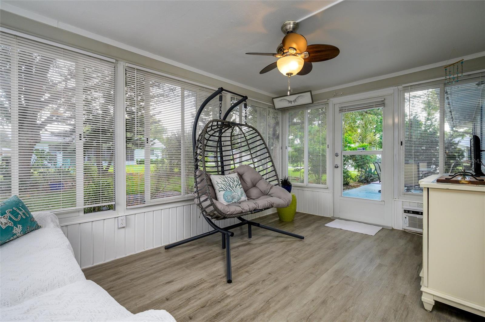 1472 QUEEN ANNE DR, PALM HARBOR, FL, 34684