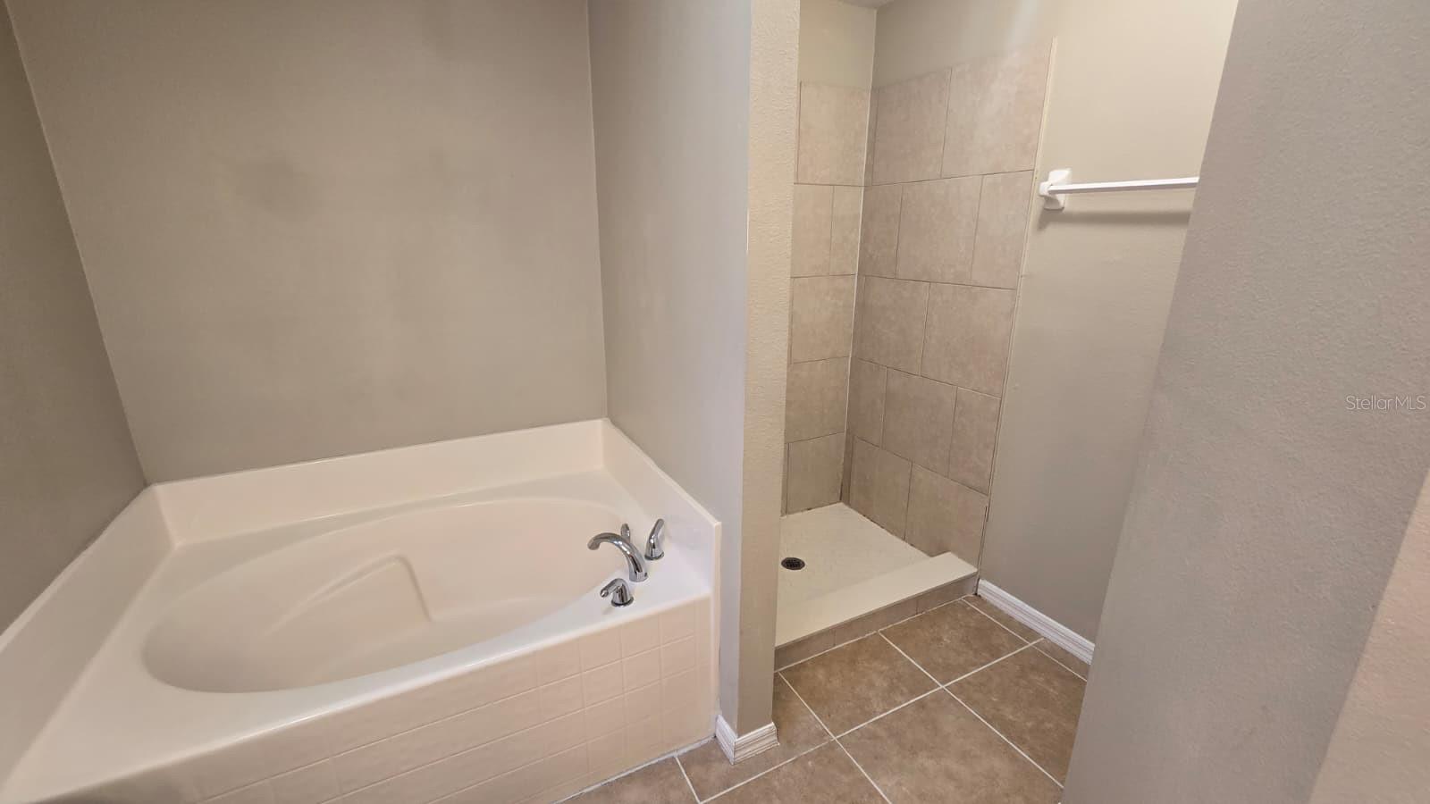 2018 CHICKADEE DR, APOPKA, FL, 32703