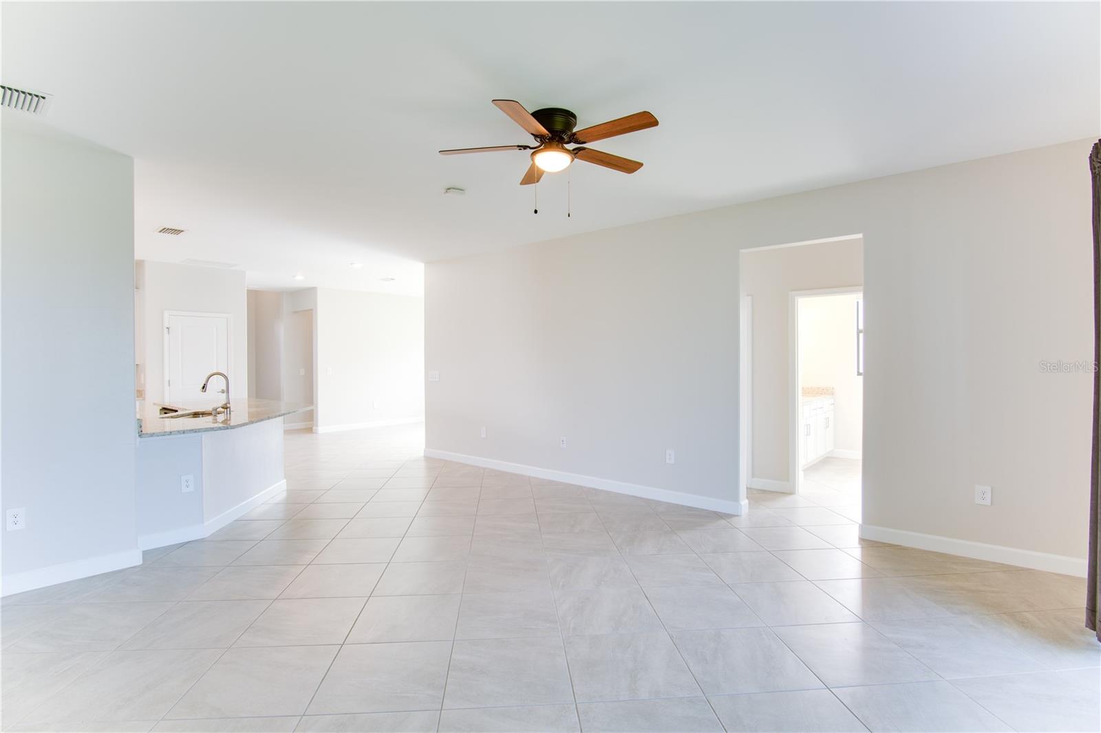 5040 SEAFOAM TRL, BRADENTON, FL, 34211