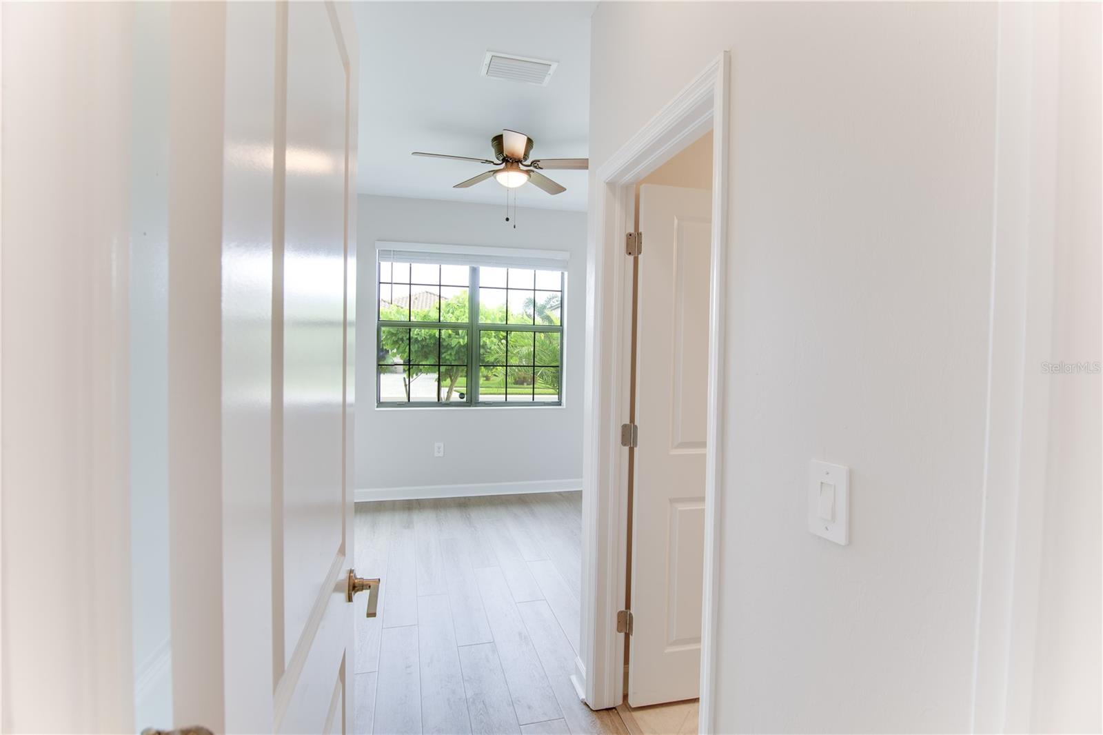 5040 SEAFOAM TRL, BRADENTON, FL, 34211