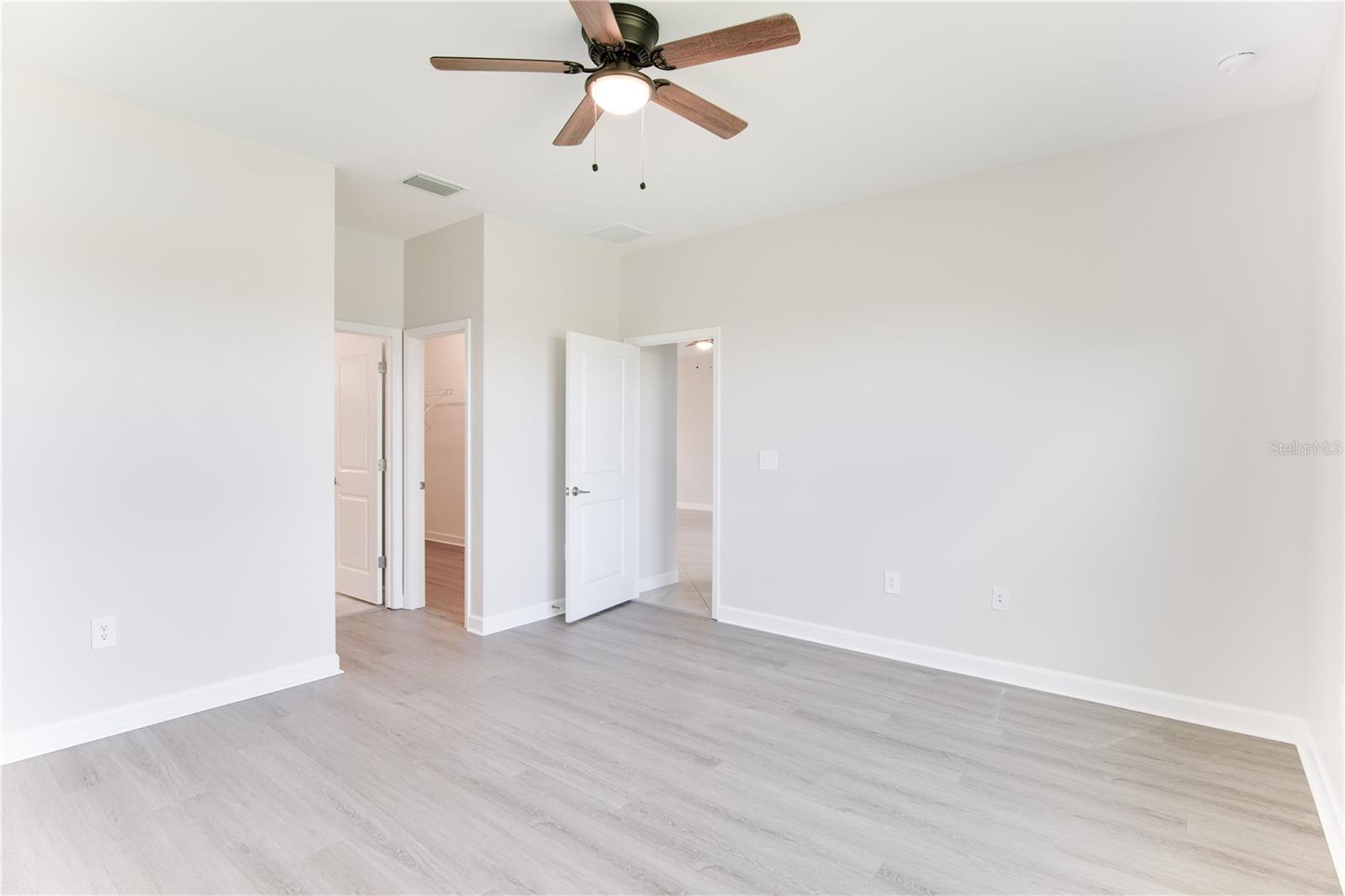 5040 SEAFOAM TRL, BRADENTON, FL, 34211