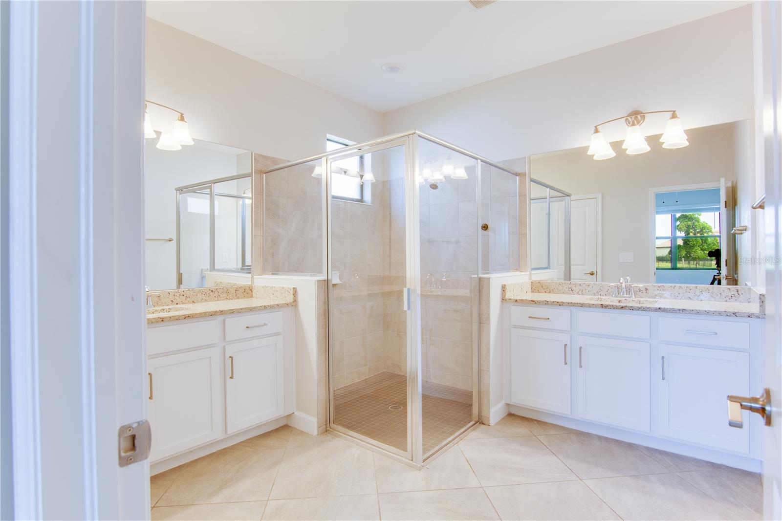 5040 SEAFOAM TRL, BRADENTON, FL, 34211