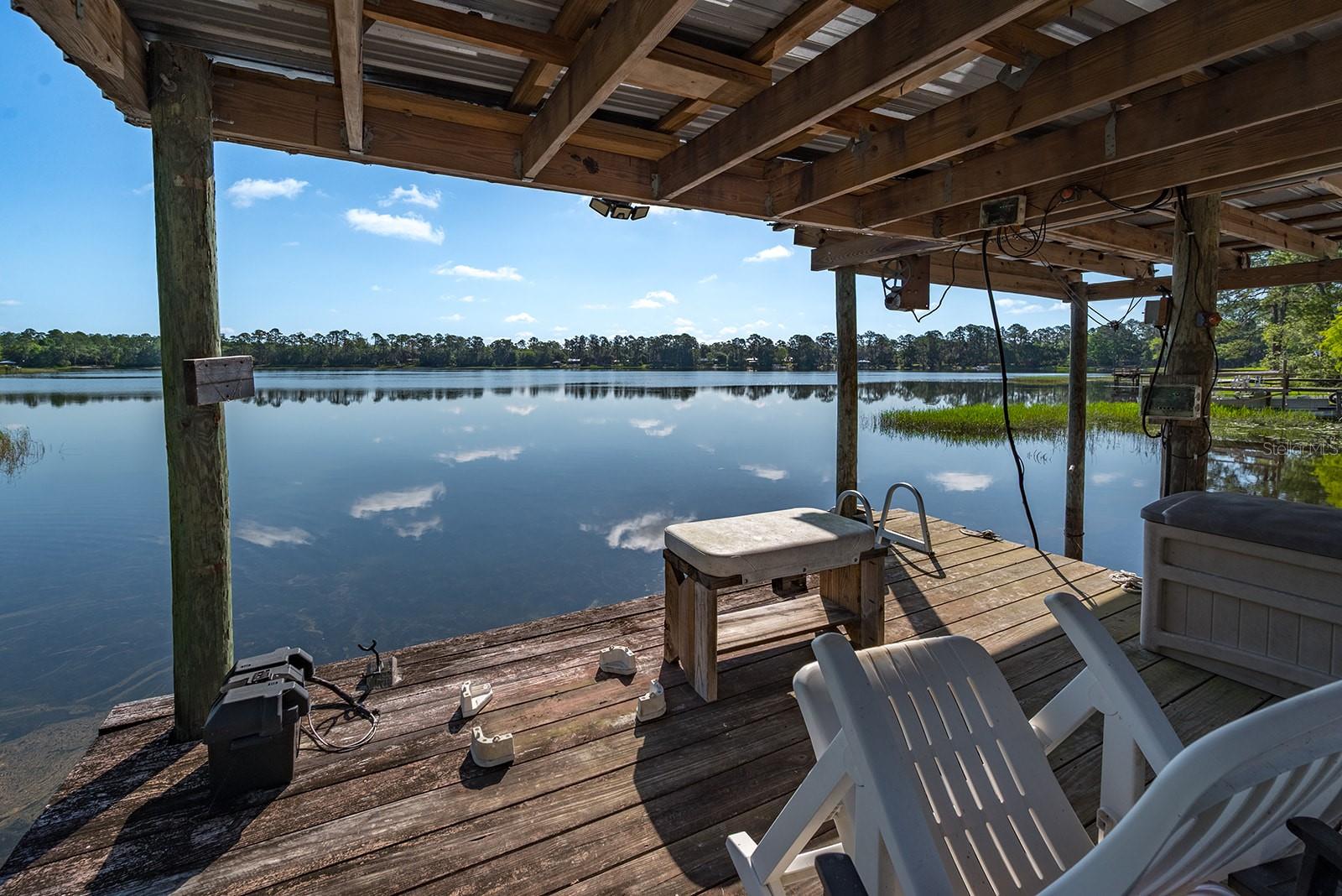 588 S COUNTY ROAD 21, HAWTHORNE, FL, 32640