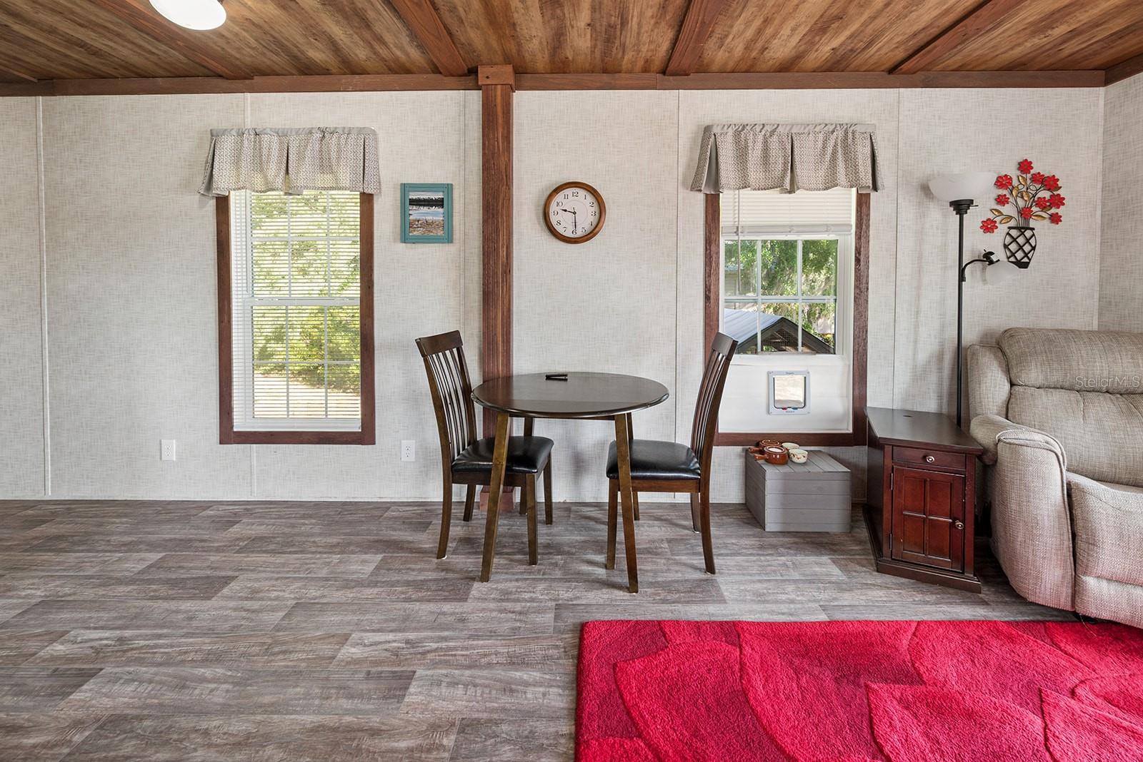 588 S COUNTY ROAD 21, HAWTHORNE, FL, 32640