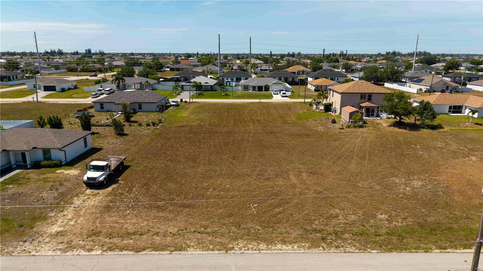212 NE 25TH ST, CAPE CORAL, FL, 33909