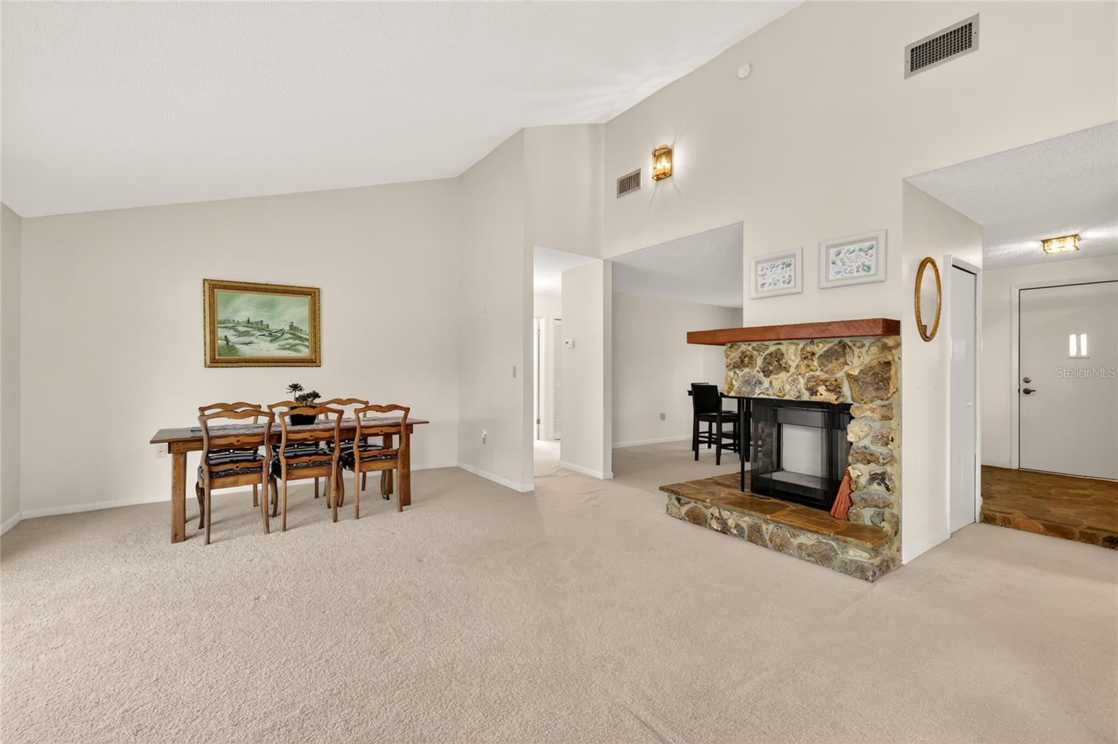 3001 STRATFORD LN, MOUNT DORA, FL, 32757